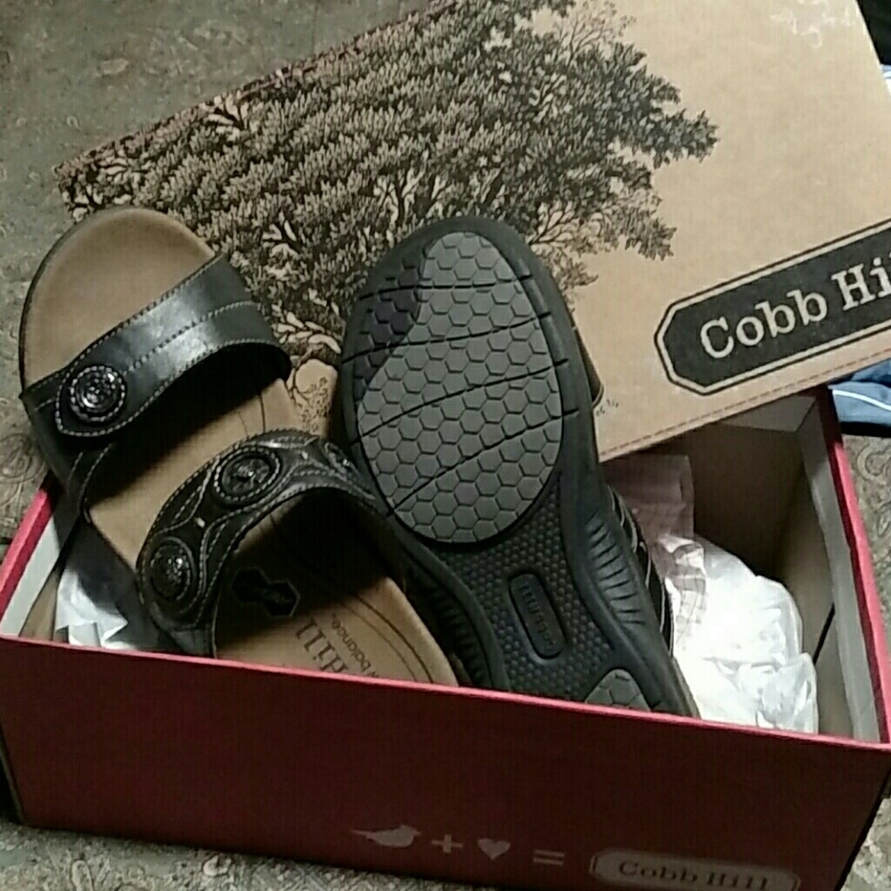 Cobb Hill sandals, size 8 - Picture 1 of 2